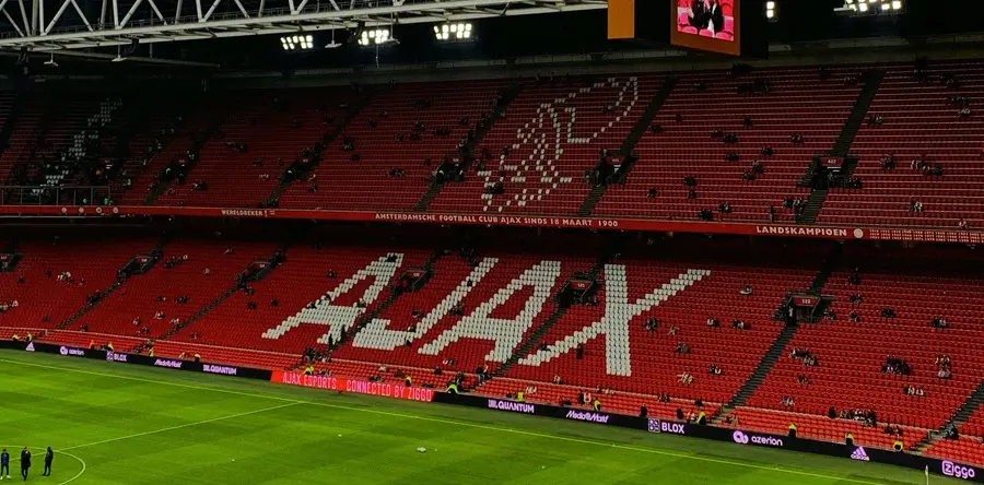 Ajax behaalt eertse overwinning in Champions League