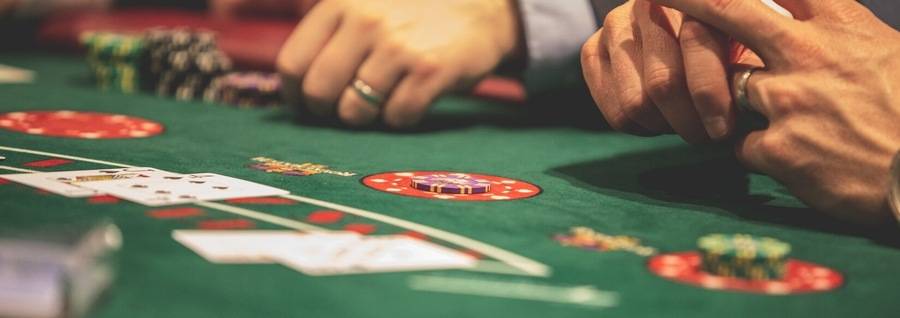 De Ultieme Gids voor Blackjack Strategie&euml;n