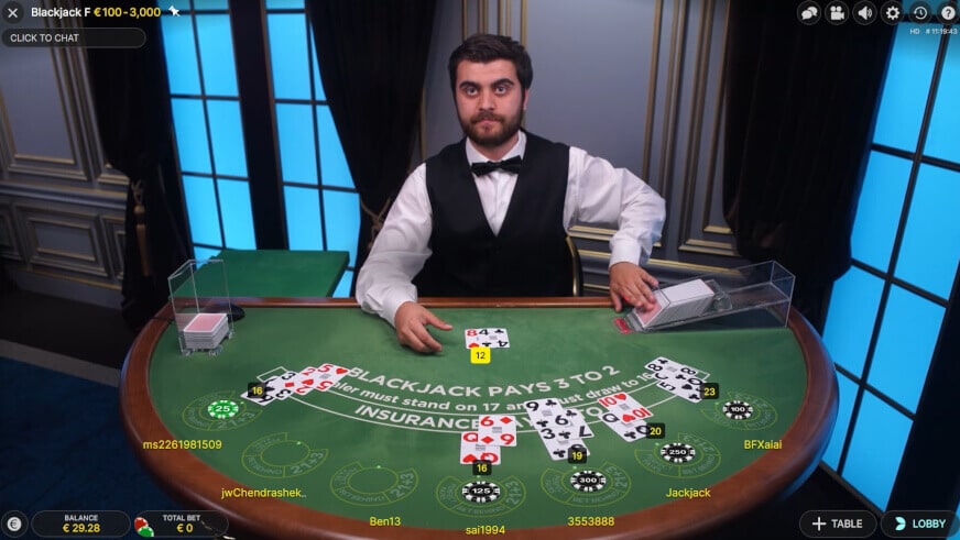 Wat zijn live dealer spellen in een online casino?