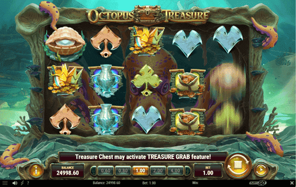 Tijdens het spelen bij deze kast bevindt je je onder water en kijk je recht in de ogen van een enorme octopus. Tijdens het spelen behaal je winsten door winnende combinaties, maar uiteindelijk ben je op zoek naar de gouden sleutel die te vinden is op de derde rol. Met deze sleutel kan je de schatkist bovenaan het scherm open maken. Met het openen van deze schatkist kan je een van de vier bonus features vrij spelen, hier later meer over.
